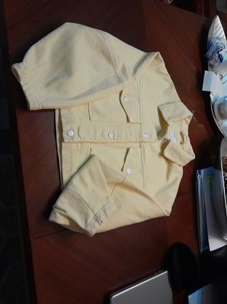 Cazadora vaquera amarilla Bershka Talla S