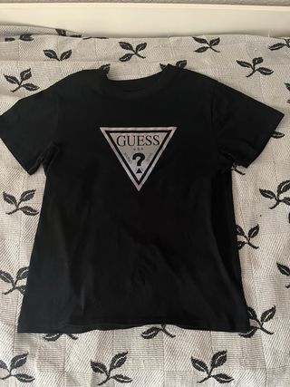 Camiseta Guess Negra
