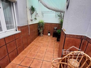 Casa adosada en venta en Tomelloso