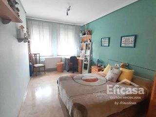 Casa adosada en venta en Tomelloso
