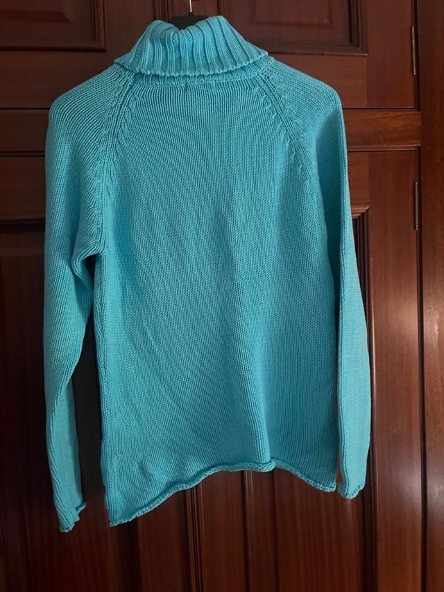 Jersey cuello vuelto turquesa talla 40.
