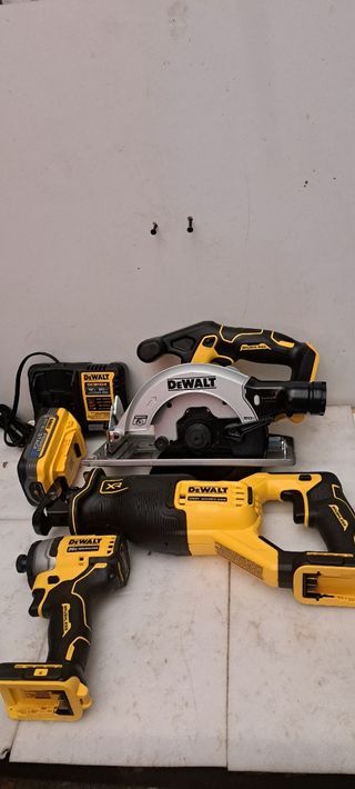 Dewalt 3 Herramientas + Batería Powerstack
