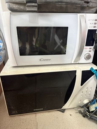 2 Microondas Candy y Samsung
