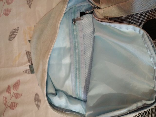 Mochila escolar con parche de corazón