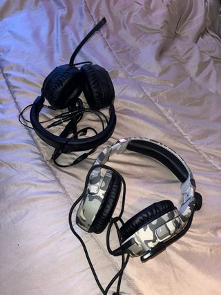 Cascos Gaming Camuflaje y Negros