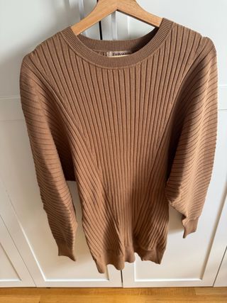 Jersey marca TWINSET. Talla S/M