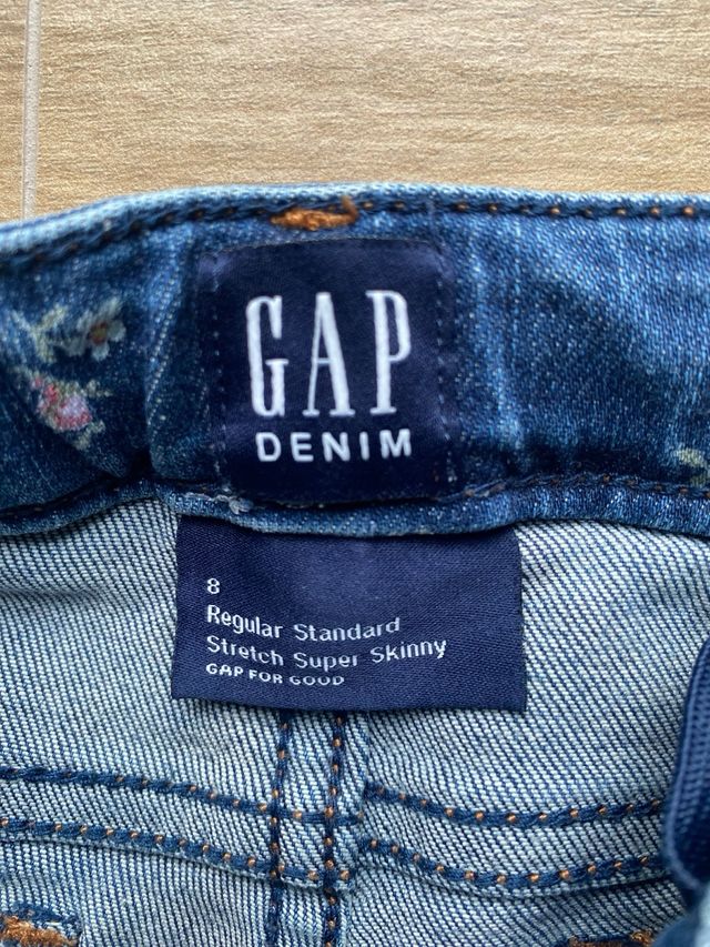 2 Vaqueros Niña GAP Talla 6 y 8