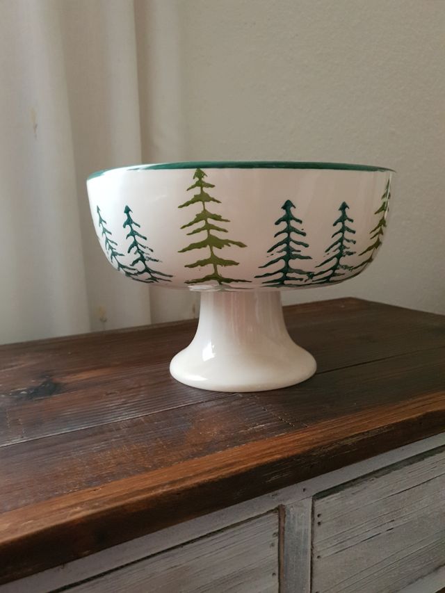 Frutero con árboles de Navidad