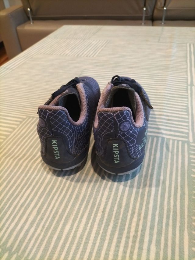 Zapatillas futbito niño/a Talla 31