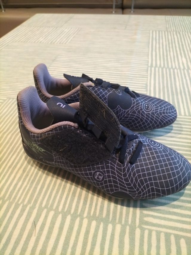 Zapatillas futbito niño/a Talla 31