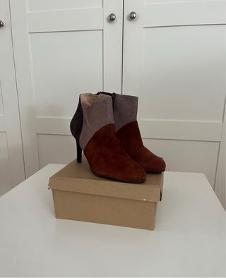Botines Corina Marrones