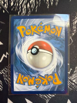 Carta Pokémon Greedent 205/182