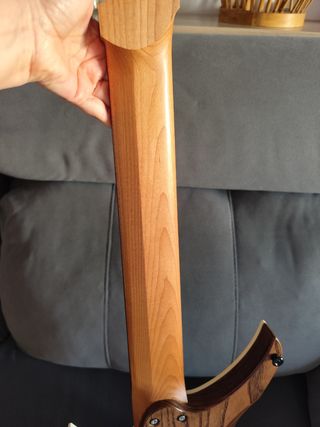 Guitarra Goc multi escala 8 Cuerdas