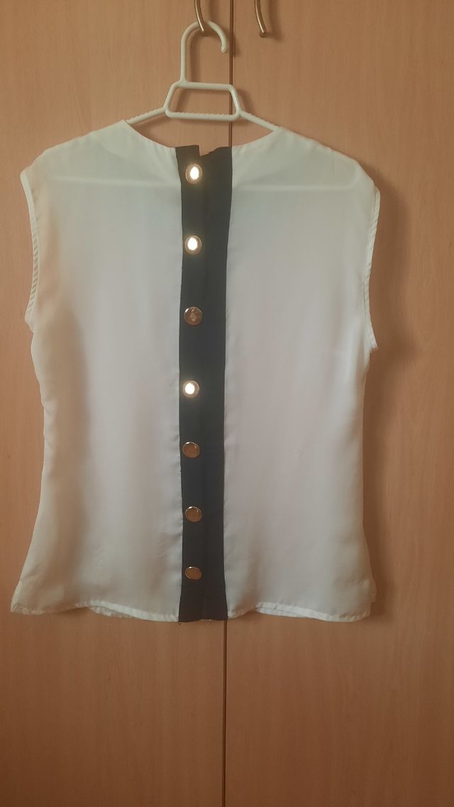 Blanco Camisa Blanca con Cuello Negro