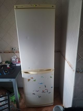 Nevera LG usada