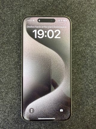 iPhone 15 Pro Max, Natural Titanium, 256GB.
