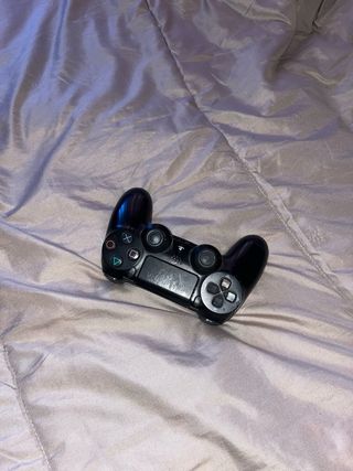 Mando PS4 Negro con detalles verdes