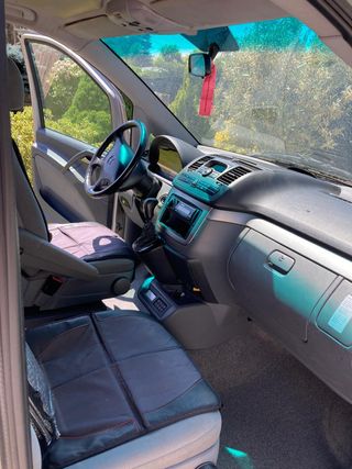 Mercedes-Benz Viano 2004