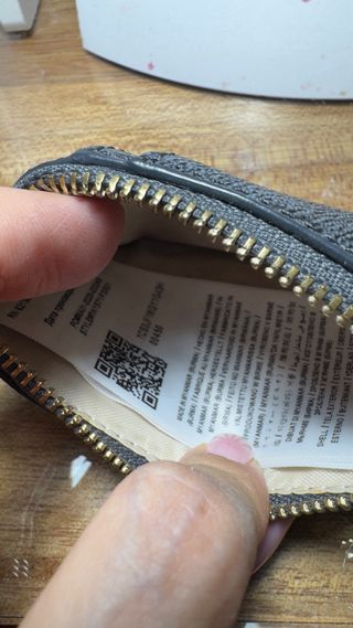 Monedero Guess Negro