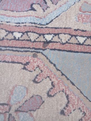 Alfombra estilo oriental beige y rosa