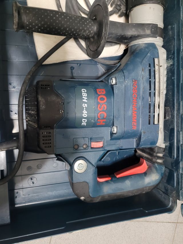 Martillo Bosch GBH 5-40 DE Profesional
