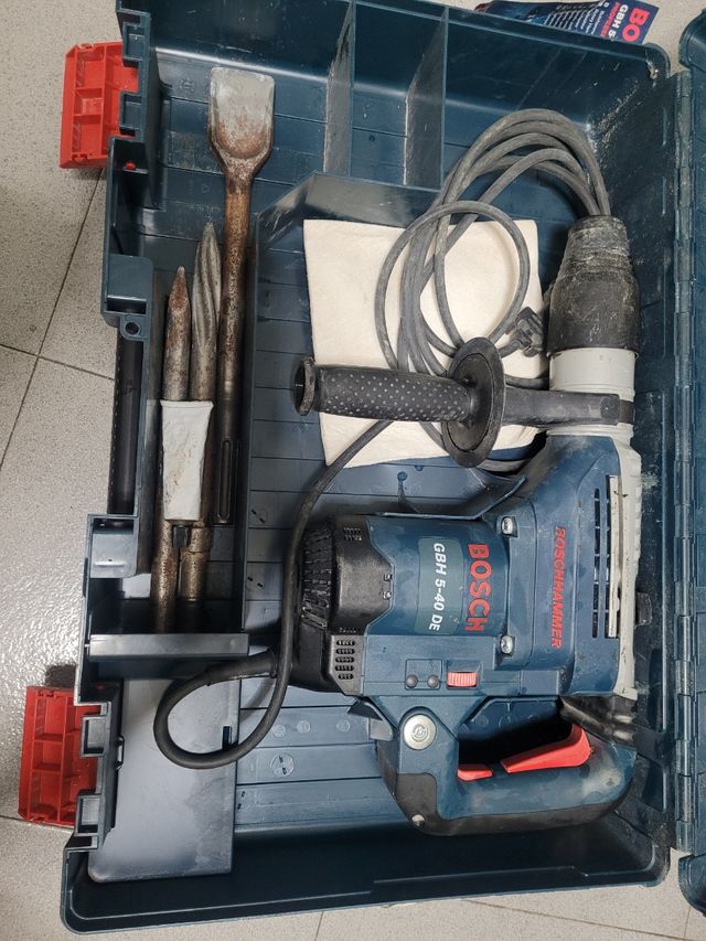 Martillo Bosch GBH 5-40 DE Profesional