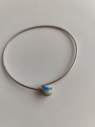 Pulseras de plata con abalorios