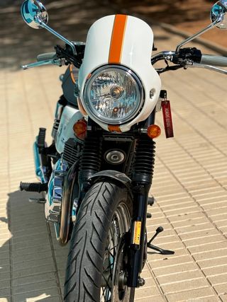 Triumph Bonneville T100 