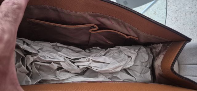 Bolso de cuero marrón