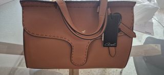 Bolso de cuero marrón