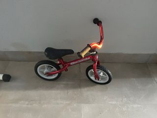Bici sin pedales Chicco Red Bullet
