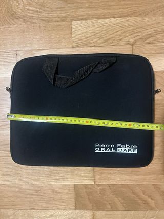 Funda portátil Pierre Fabre Oral Care