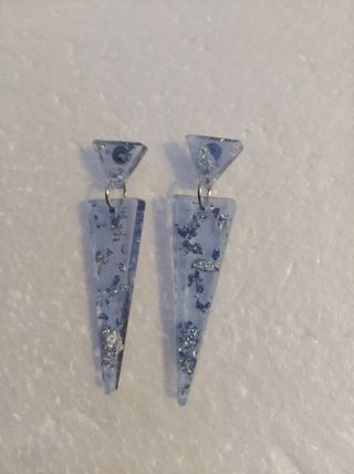 Pendientes Triángulo Azul con Detalles Plateados