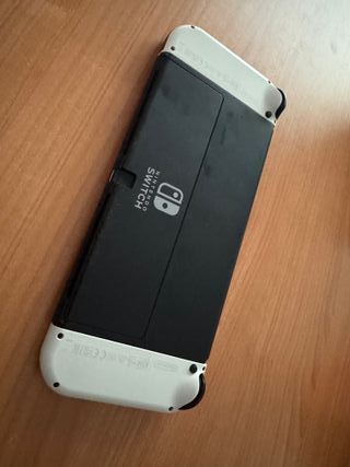 Nintendo Switch OLED bianco