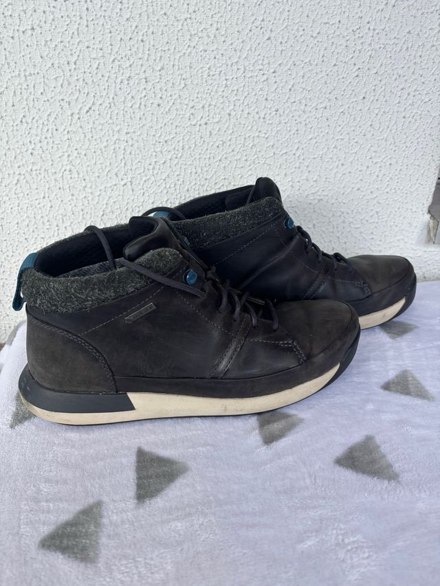 Botines Clarks Cuero Azul Gore tex Talla 41.5 