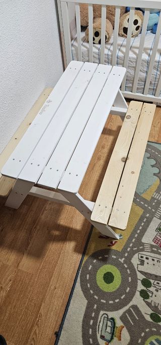 Mesa y banco estilo merendero para niños