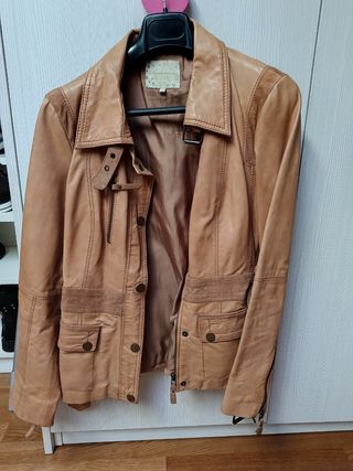 Chaqueta de piel para mujer