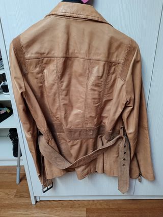 Chaqueta de piel para mujer