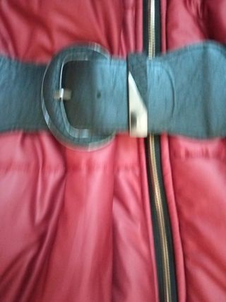 Abrigo ligero plumas rojo