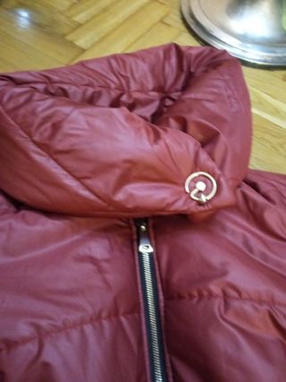 Abrigo ligero plumas rojo