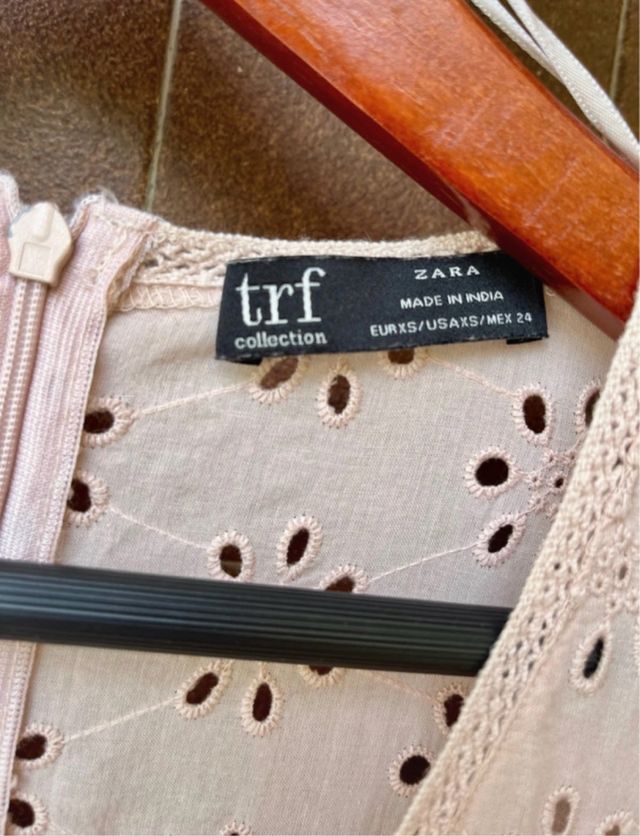 Vestido Rosa Zara con Bordado