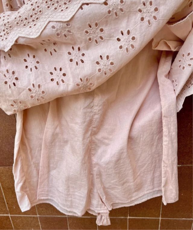 Vestido Rosa Zara con Bordado