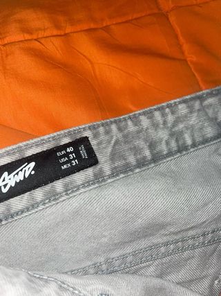Pantalón vaquero cargo Pull&Bear gris