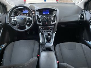 Ford Focus titanium 