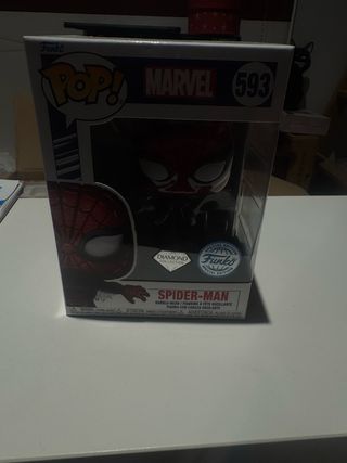 Funko Pop! Spider-Man 593 Diamond Collection
