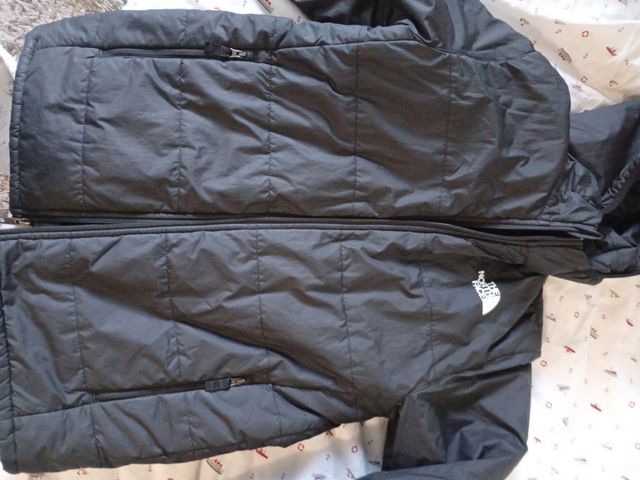 Chaqueta The North Face Negra Talla XXL de niño.