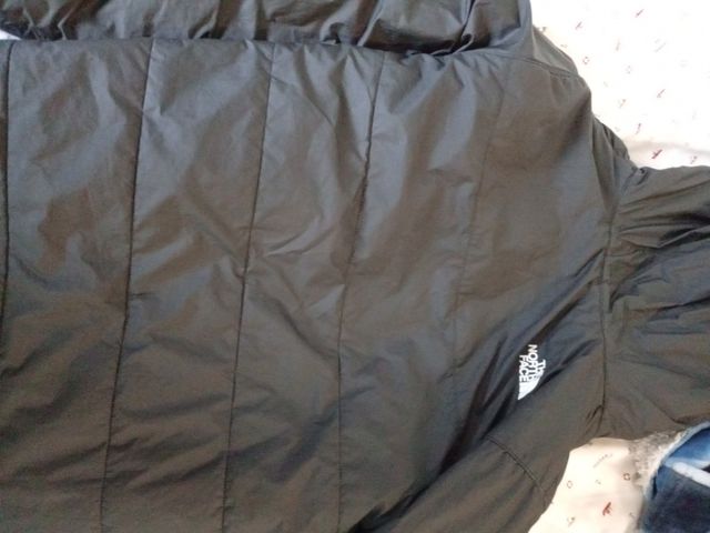 Chaqueta The North Face Negra Talla XXL de niño.