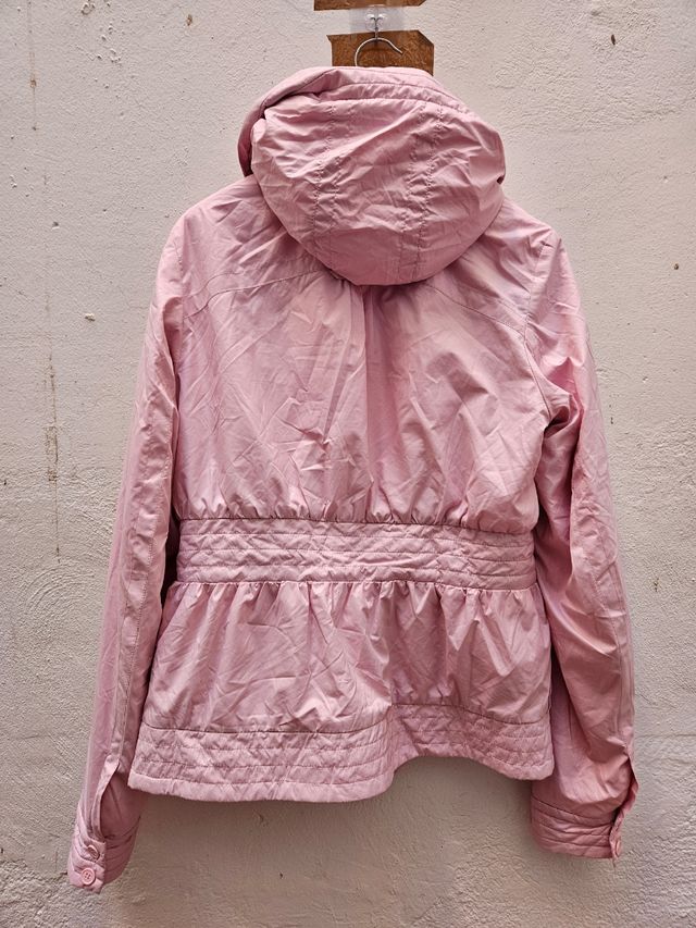 Chaqueta rosa anorak acolchada talla L de Kira Pla