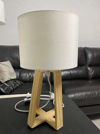Lámpara de escritorio madera y tela