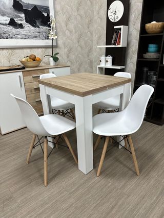 MESA EXTENSIBLE + 4 SILLAS NORDICAS
